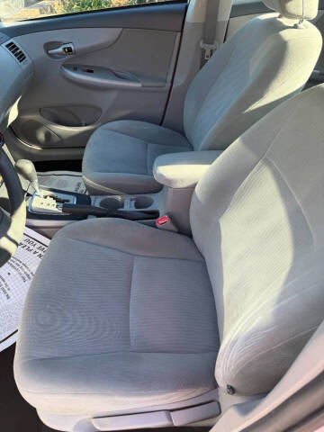 2010 Toyota Corolla LE