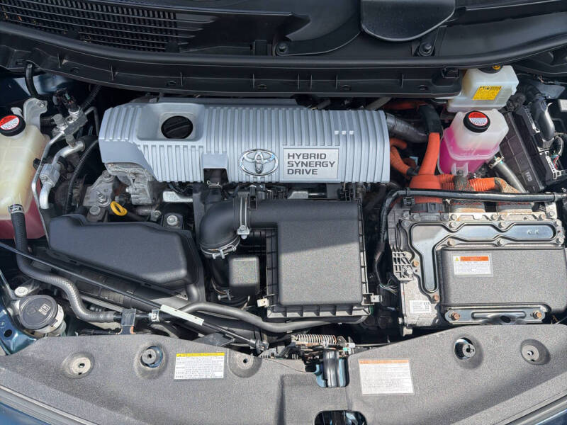 2017 Toyota Prius v Two