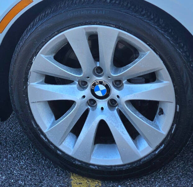 2011 BMW 3 Series 328i