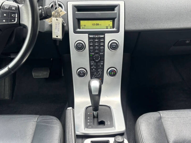 2010 Volvo S40 2.4i