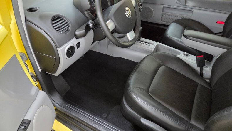 2000 Volkswagen New Beetle GLS