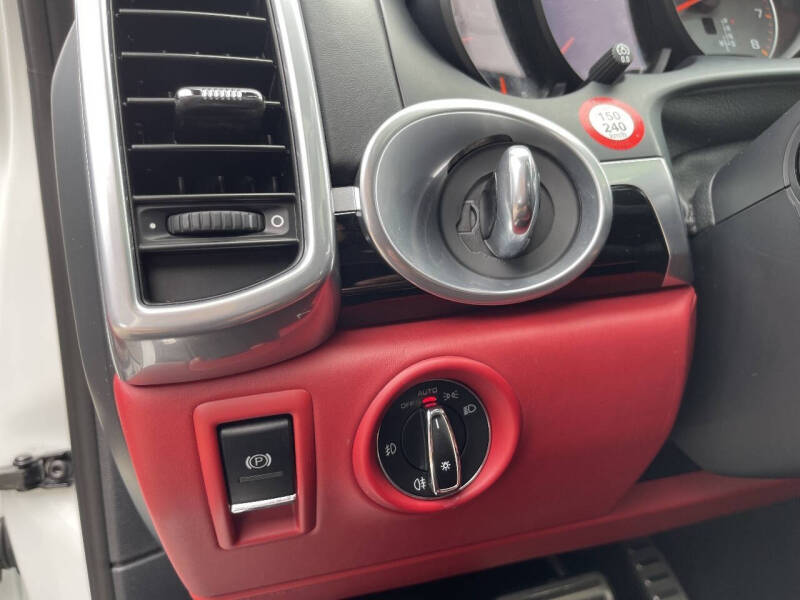 2015 Porsche Cayenne S