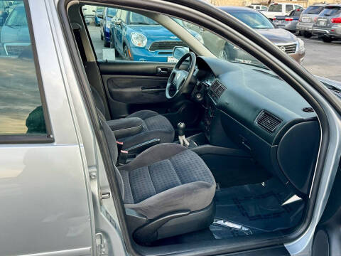 2003 Volkswagen Golf GLS