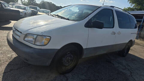 1999 Toyota Sienna LE