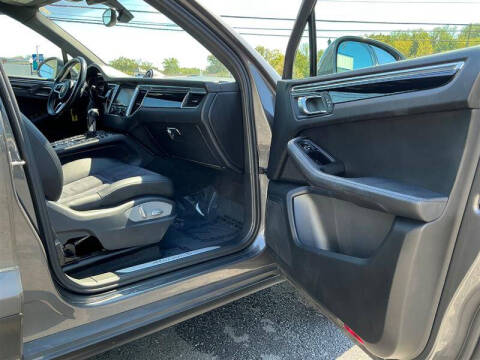 2015 Porsche Macan S