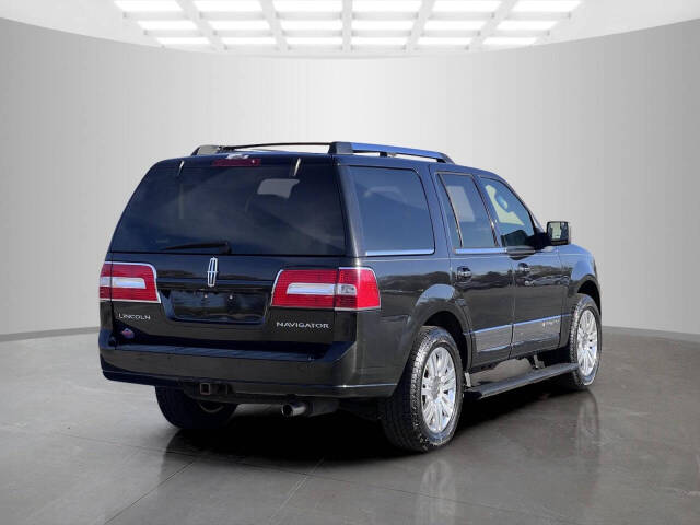 2012 Lincoln Navigator for sale at Used Cars Toledo in Oregon, OH