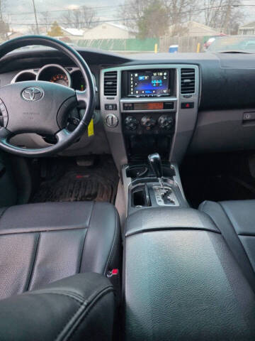 2004 Toyota 4Runner SR5