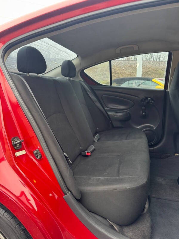 2015 Nissan Versa 1.6 S