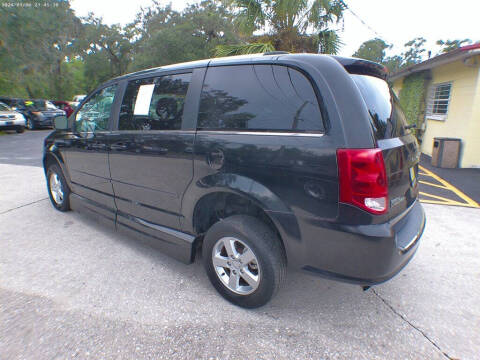 2011 Dodge Grand Caravan Crew