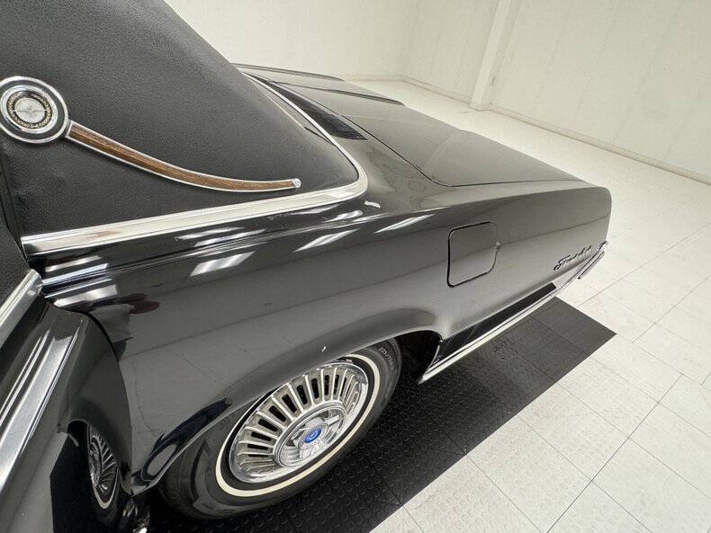 1967 Ford Thunderbird