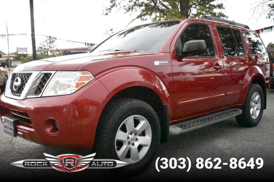 2010 nissan pathfinder red