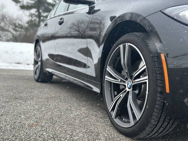 2024 BMW 3 Series 330i xDrive