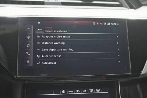 2022 Audi e-tron S quattro Prestige