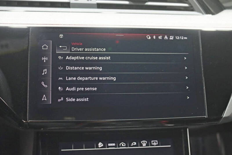 2022 Audi e-tron S quattro Prestige