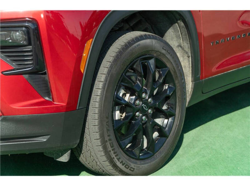2024 Chevrolet Traverse LT