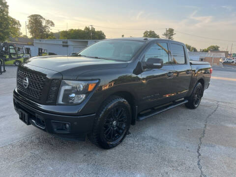 2018 Nissan Titan for sale at Global Imports of Dalton LLC in Dalton GA