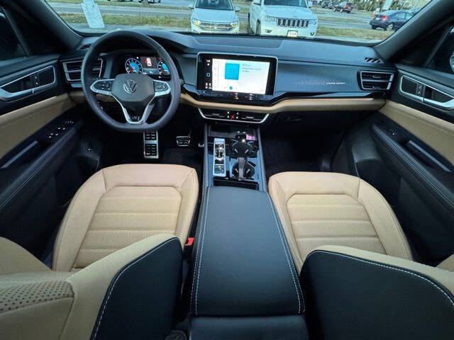 2026 Volkswagen Atlas Cross Sport SEL R-Line Black 4Motion