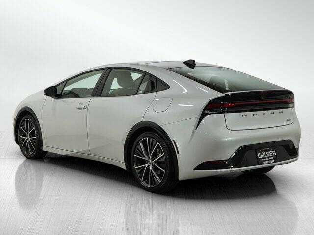 2025 Toyota Prius XLE