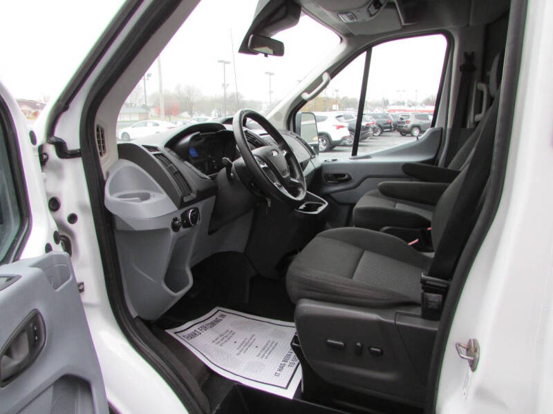2015 Ford Transit 150 XLT