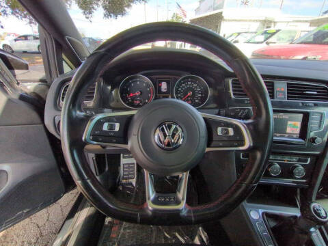2015 Volkswagen Golf GTI SE