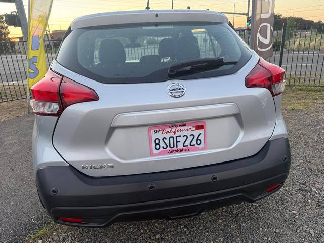 2020 Nissan Kicks S