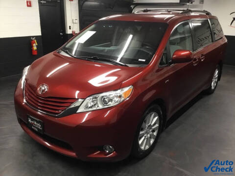 2017 Toyota Sienna LE 7-Passenger