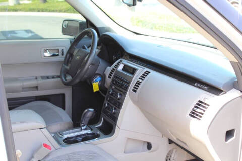 2011 Ford Flex SE