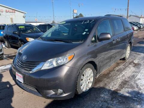 2013 Toyota Sienna for sale at De Anda Auto Sales in South Sioux City NE