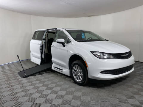 2022 Chrysler Voyager for sale at AMS Vans in Tucker GA