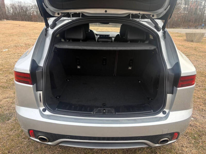 2018 Jaguar E-PACE P300 R-Dynamic S