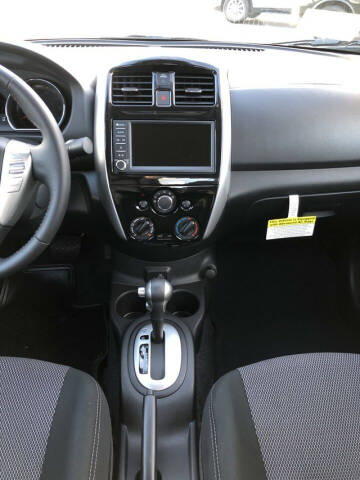 2019 Nissan Versa SV