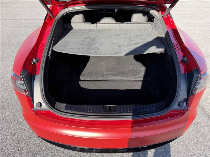 2021 Tesla Model S Plaid