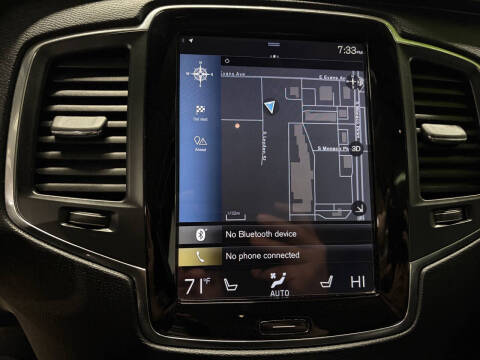 2016 Volvo XC90 T6 Momentum