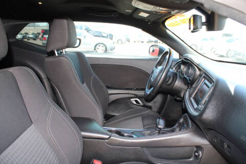 2017 Dodge Challenger SXT