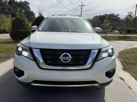2017 Nissan Pathfinder SL