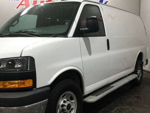 2023 GMC Savana 2500