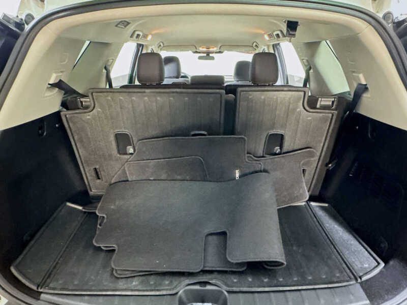 2024 Nissan Pathfinder S