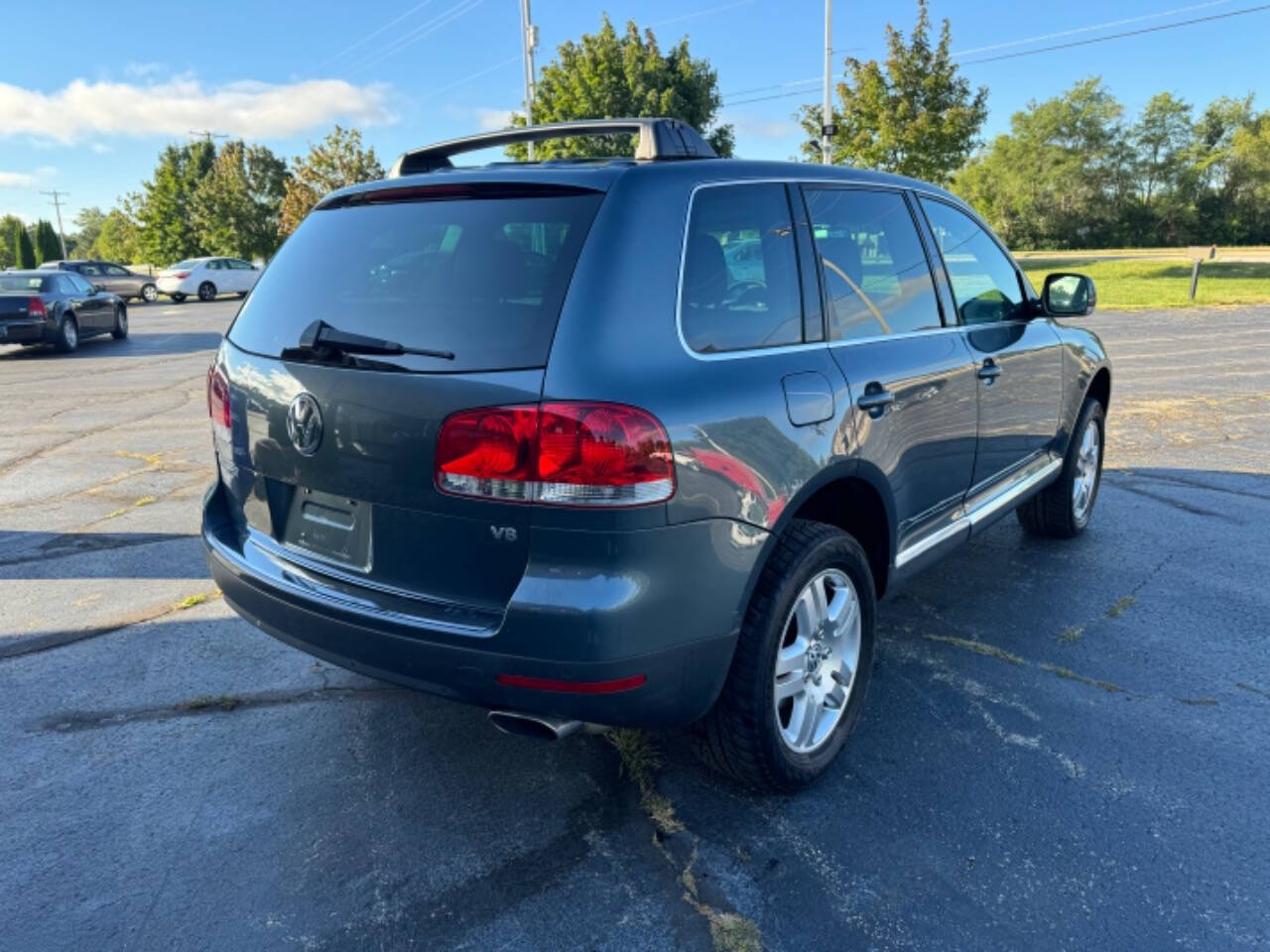 2004 Volkswagen Touareg for sale at BOHL AUTOMOTIVE in Racine, WI