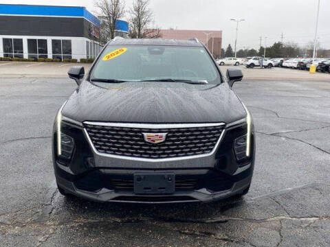2025 Cadillac XT4 Premium Luxury
