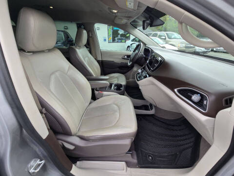 2019 Chrysler Pacifica Touring L