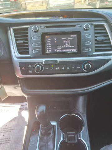 2018 Toyota Highlander LE