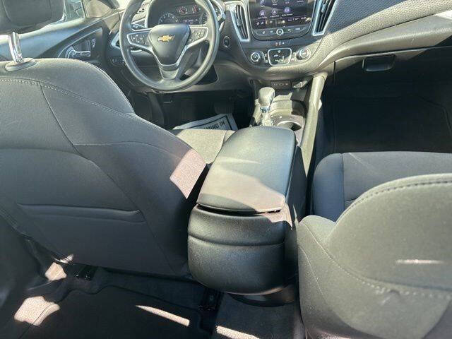 2022 Chevrolet Malibu LS