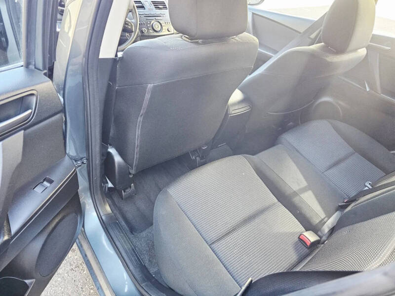 2012 Mazda MAZDA3 i Touring