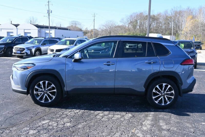 2024 Toyota Corolla Cross XLE