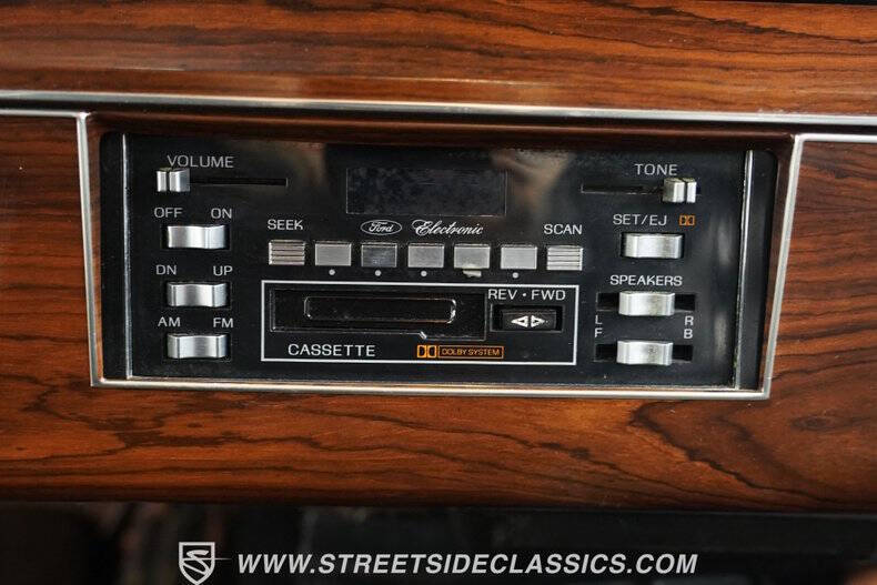 1982 Lincoln Mark VI