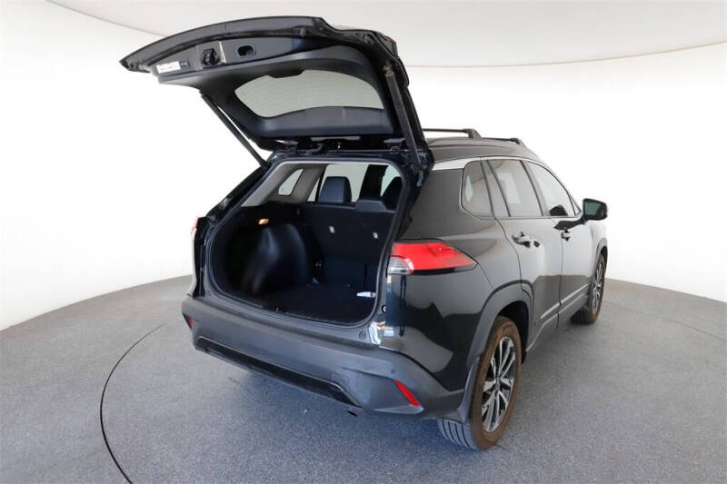 2022 Toyota Corolla Cross XLE