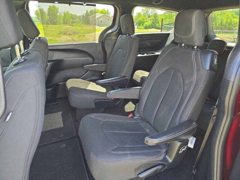 2020 Chrysler Pacifica Touring