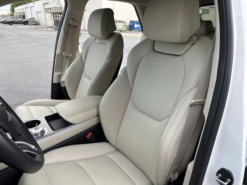 2026 Genesis GV70