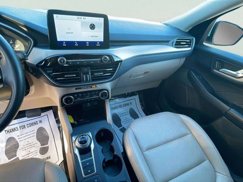 2022 Ford Escape SEL