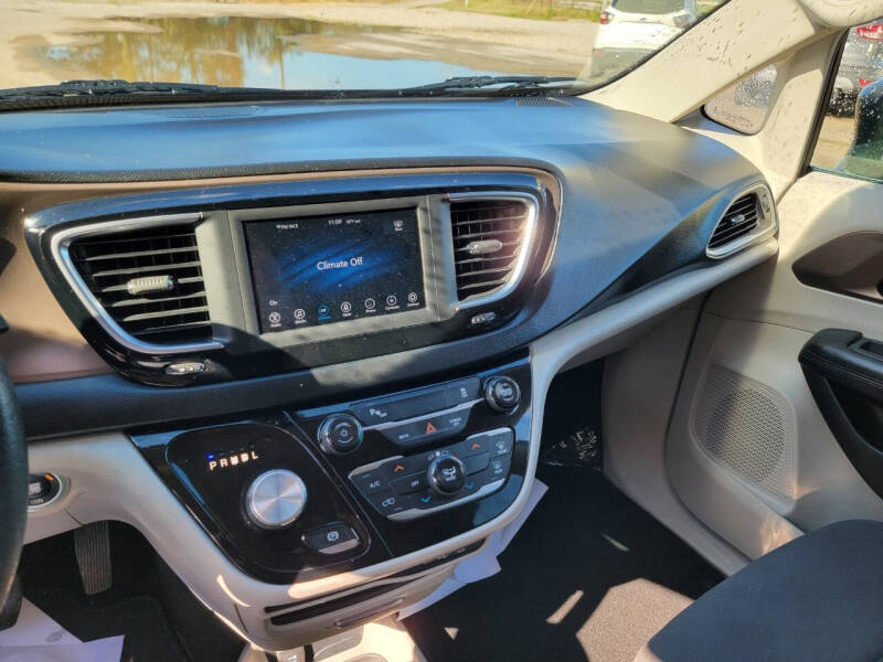 2019 Chrysler Pacifica L